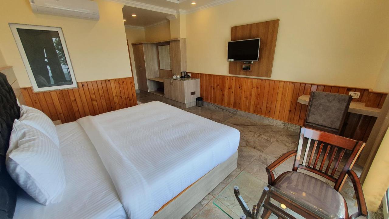 Nomadic Inn Dharamshala Ngoại thất bức ảnh