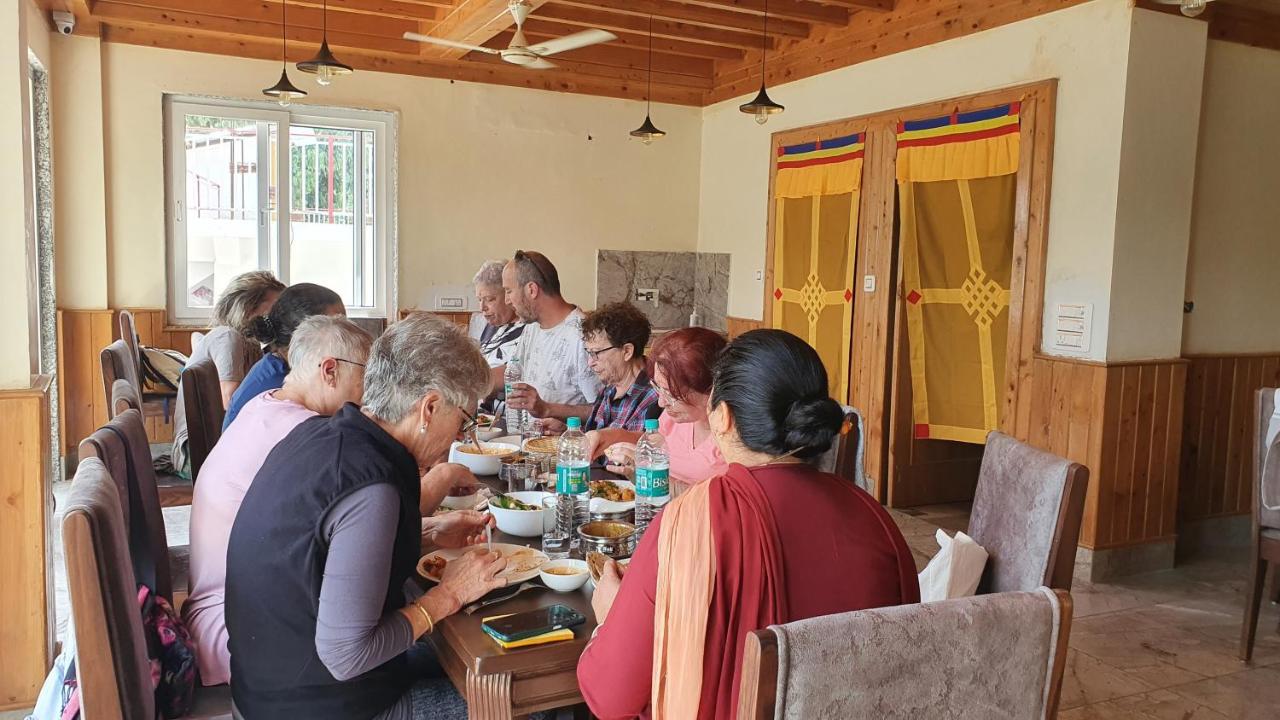 Nomadic Inn Dharamshala Ngoại thất bức ảnh