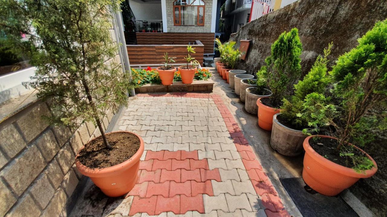 Nomadic Inn Dharamshala Ngoại thất bức ảnh