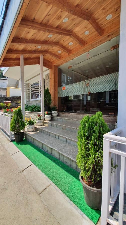 Nomadic Inn Dharamshala Ngoại thất bức ảnh