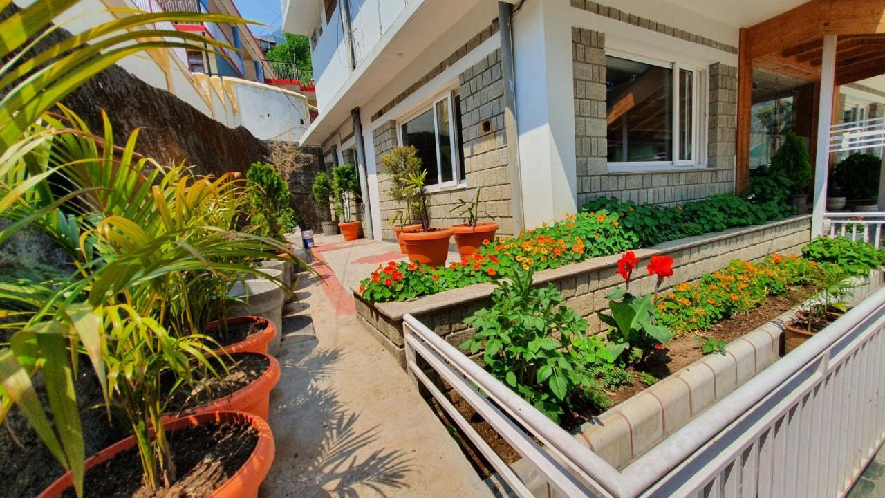 Nomadic Inn Dharamshala Ngoại thất bức ảnh