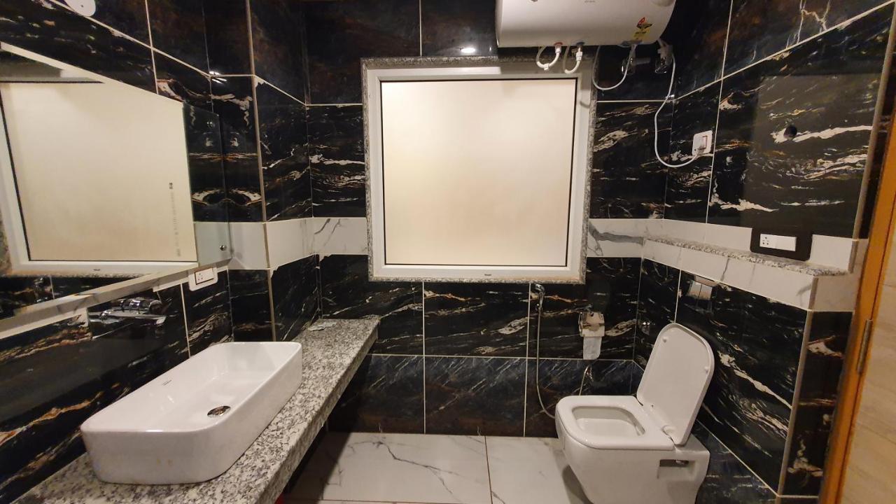 Nomadic Inn Dharamshala Ngoại thất bức ảnh