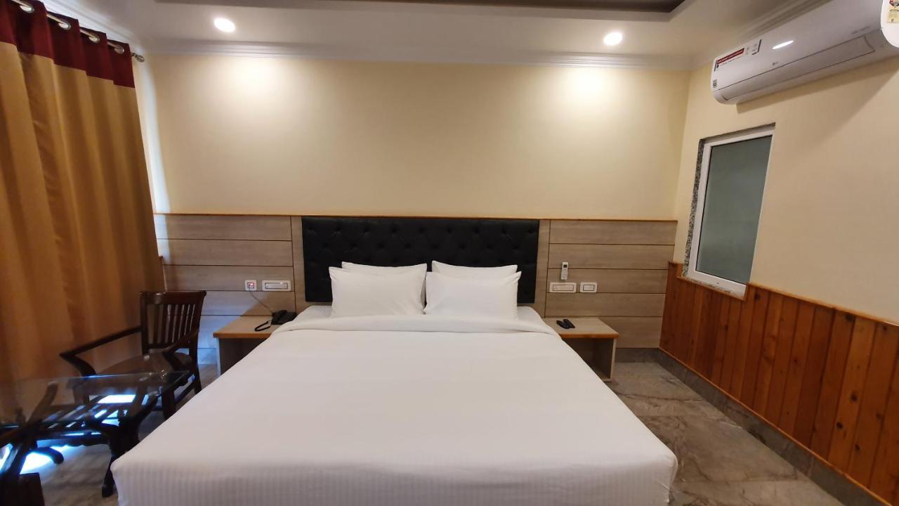 Nomadic Inn Dharamshala Ngoại thất bức ảnh