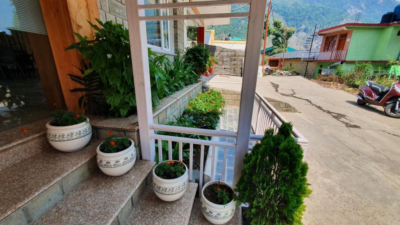 Nomadic Inn Dharamshala Ngoại thất bức ảnh